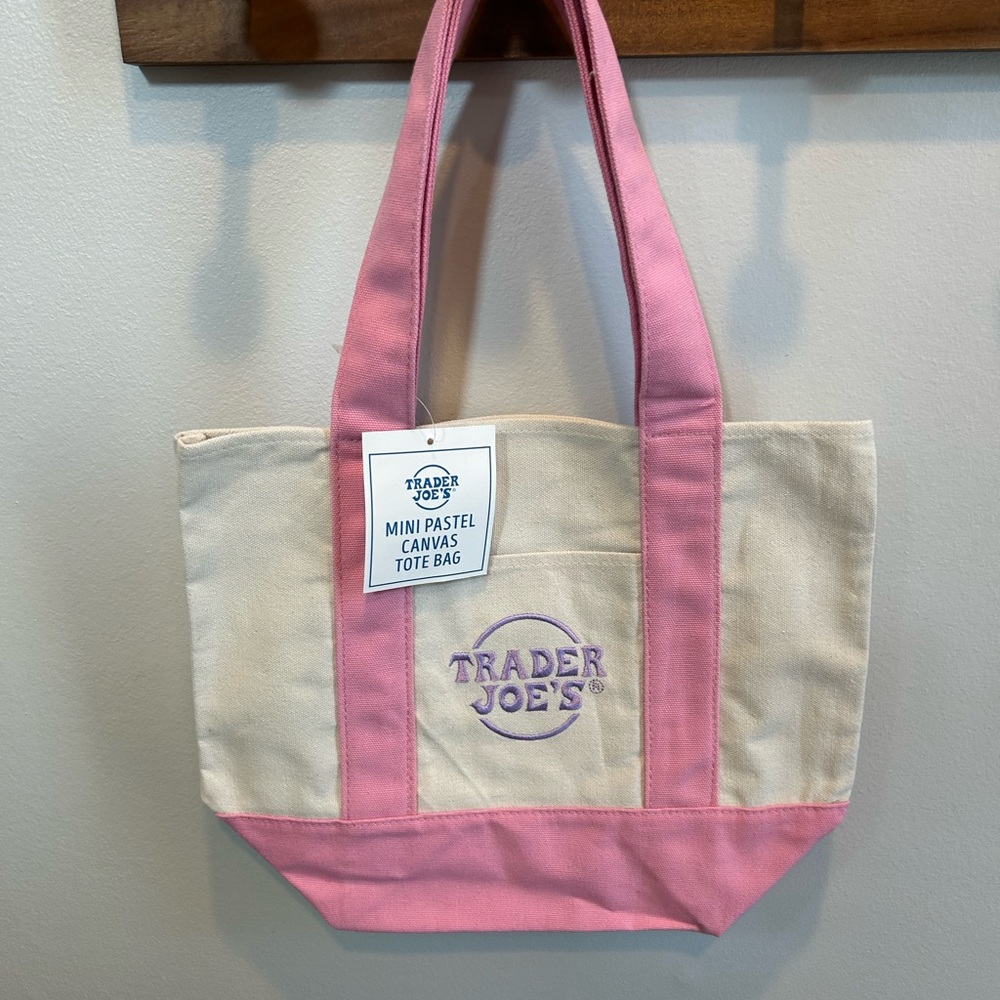 Trader Joe’s pastel totes.  All four colors included - Picture 3 of 5